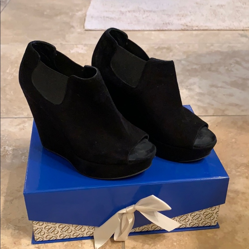 Dee Keller black suede booties